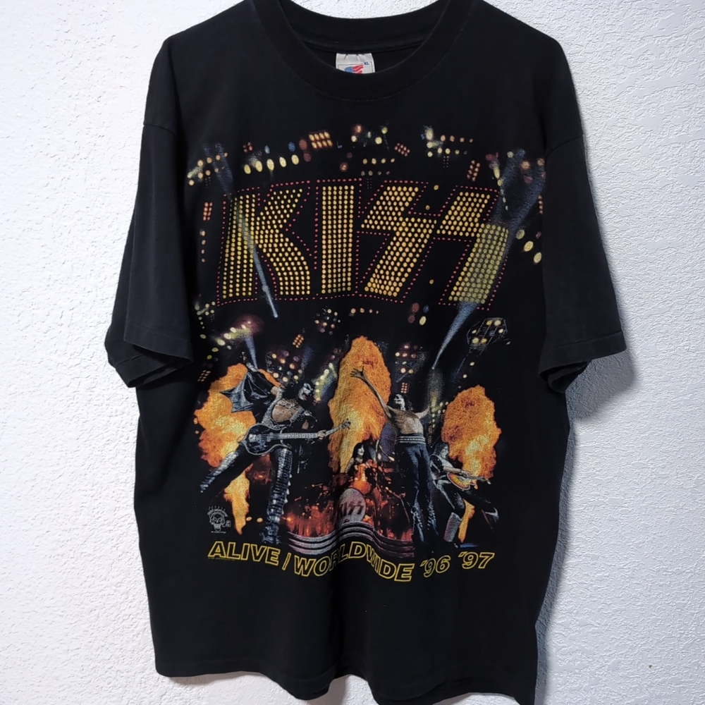 Vintage Kiss band tee